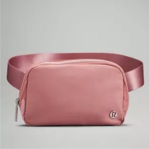 Lululemon everywhere Belt bag 1L